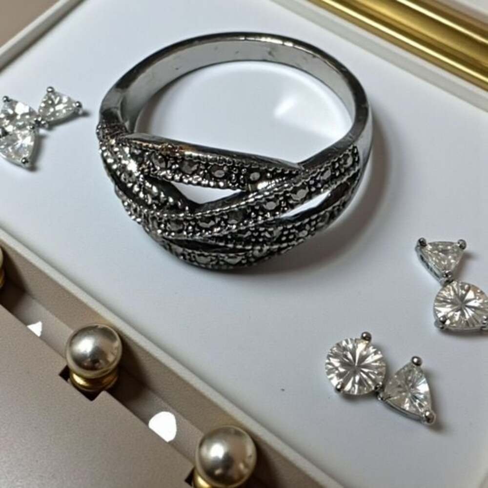 Silver Ring with Crystal Accents